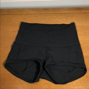 New Lululemon booty shorts size 2